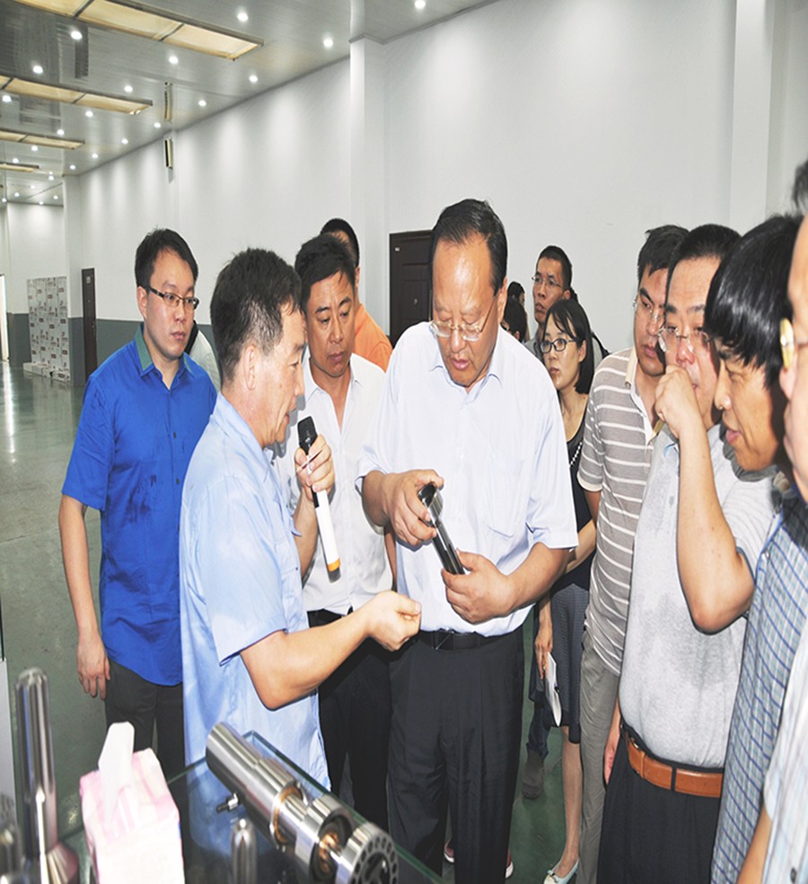 磁懸浮式鼓風(fēng)機(jī) 磁懸浮式鼓風(fēng)機(jī)