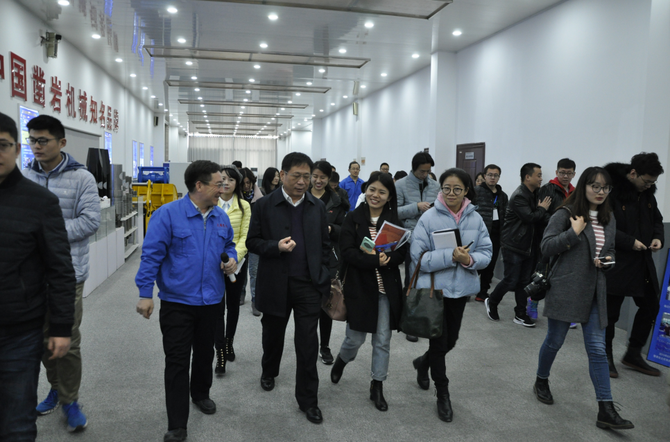 1544149093512800.png 1544149093512800.png